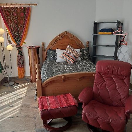 Self Contained Ground Floor Bedroom With Ensuite Wet Room Continental Breakfast Included Parking For 1 Car Outside Heanor Exterior foto
